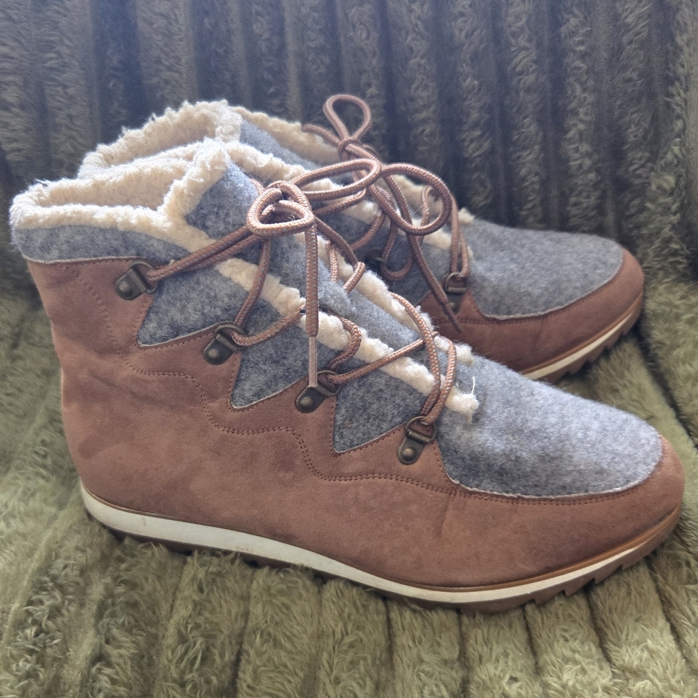 Sonoma Brown and Gray Winter Boots